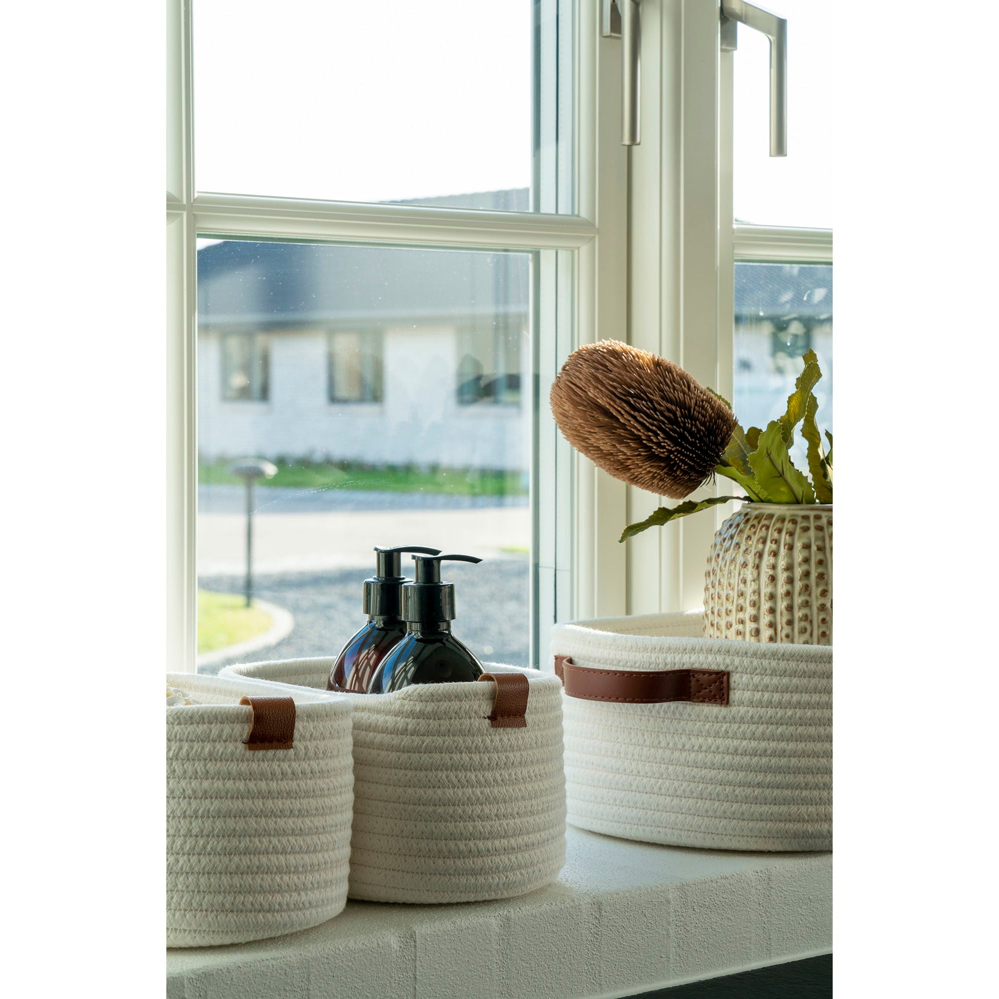 Jarana – Aufbewahrungskörbe aus Baumwolle mit Kunstlederdetail, weiß, Set aus 3